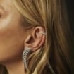 Bijoux Kate Moss lance sa series de haute joaillerie