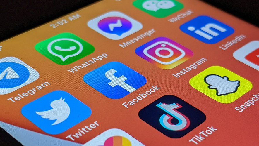 Ebook Facebook, WhatsApp et Instagram fonctionnent à nouveau après une panne géante : on vous explique ce qu’il s’est passé – ladepeche.fr
