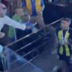 Jeux video Vidéo: Hamdallah agressé par un supporter en plein match…