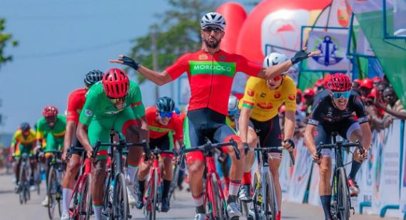 Maillot de bain 19ème Tour cycliste du Bénin. 2ème titre consécutif pour Ed-Doghmy, le Maroc champion par équipe
