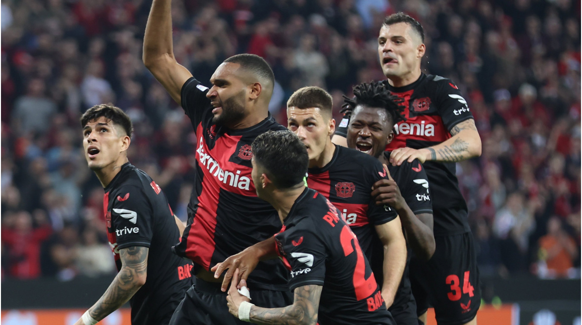 Maillot de bain Trotz 0:2-Rückstand: Bayer macht Finaleinzug gegen Roma perfekt und hält Serie am Leben
