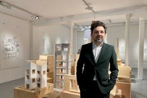 Ecole Jean-Christophe Quinton repense les formes architecturales dans une exposition