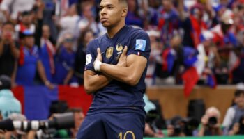 Maillot de bain Kylian Mbappe formally joins Precise Madrid with welcome publish, team video